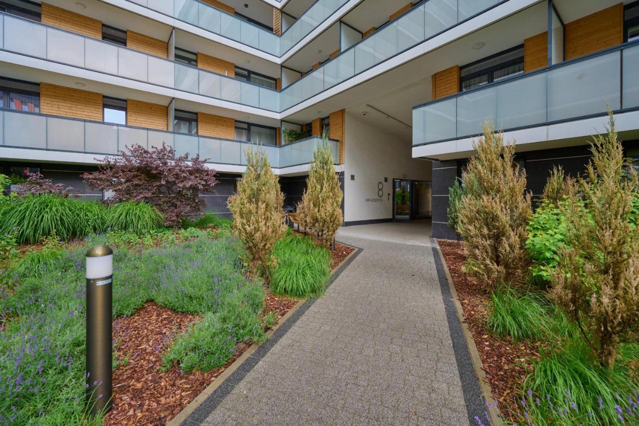 Appartamento Modern With Balcony For 4 Guests In By Renters Breslavia